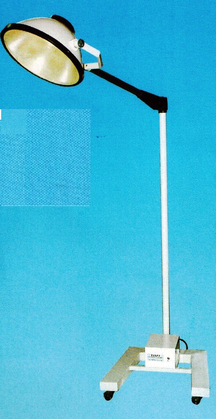 Tanvi Shadowless Lamp PadestalModel 18 Single DomeHalogen METALUX MOBILE 3000